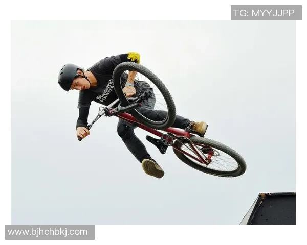 成都极限运动队包夹现象解析及其对极限运动发展的影响